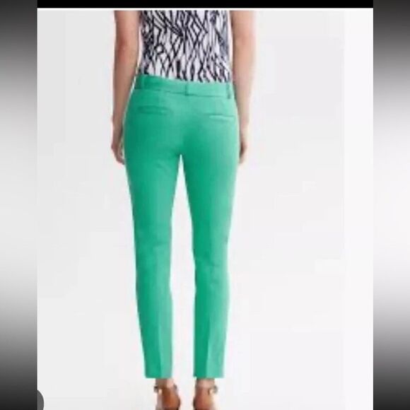 Banana Republic Sloan Fit Ankle Pants in Green. Size 4P. - Picture 1 of 9